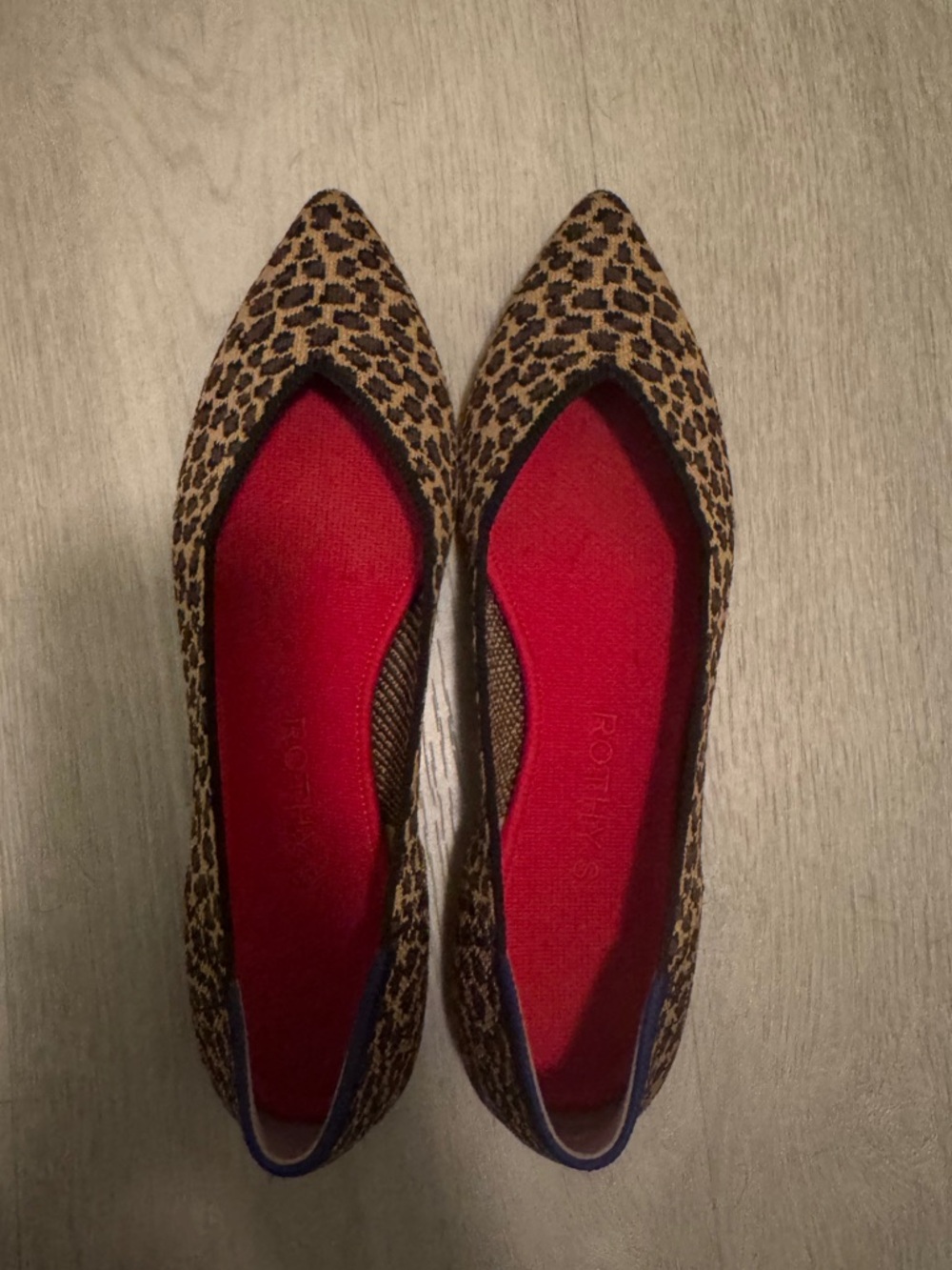 Like New Rothys The Point in Little Cat Leopard Print Size 7.5 (with forms)